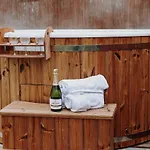 Glamping Biala Czapla Z Balia Nad Jeziorem Czorsztynskim Tente de luxe *