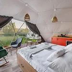 Glamping Biala Czapla Z Balia Nad Jeziorem Czorsztynskim Tente de luxe *