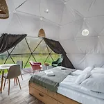 Tente de luxe Glamping Biala Czapla Z Balia Nad Jeziorem Czorsztynskim Maniowy