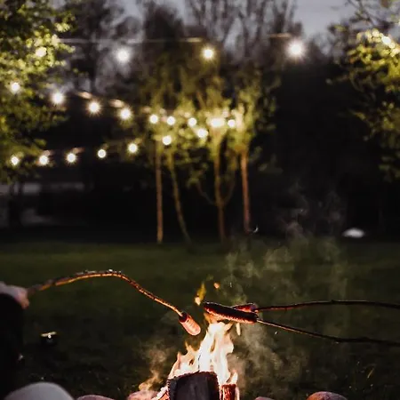 Glamping Biala Czapla Z Balia Nad Jeziorem Czorsztynskim Campo de lujo