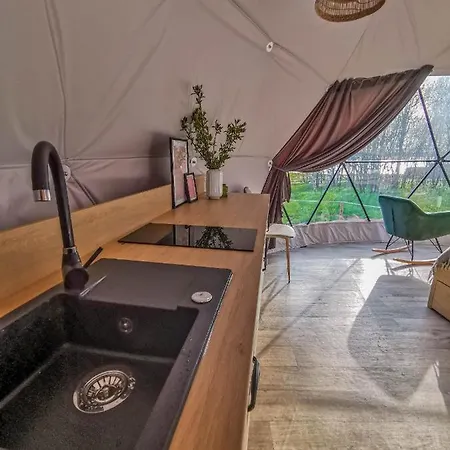 Campo de lujo Glamping Biala Czapla Z Balia Nad Jeziorem Czorsztynskim