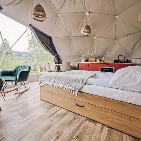 Glamping Biala Czapla Z Balia Nad Jeziorem Czorsztynskim Maniowy