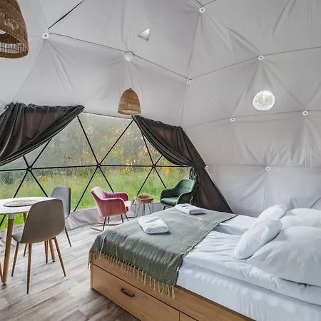 خيمة فخمة Biala Czapla Glamping Z Balia Nad Jeziorem Czorsztynskim Maniowy